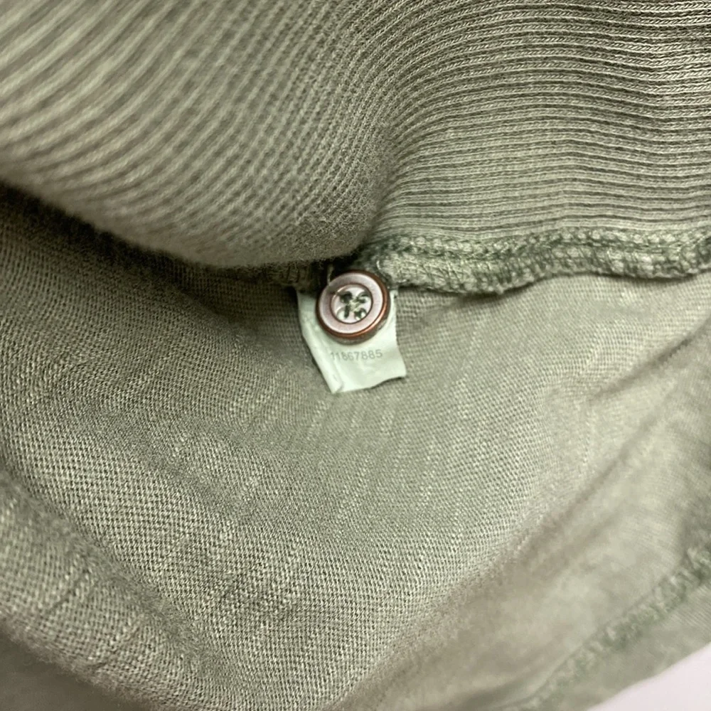 Button down top - Picture 9 of 10